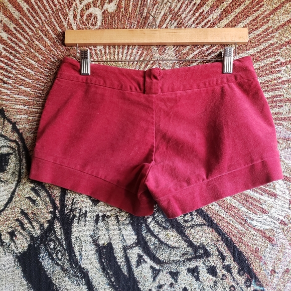 Red velvet shorts - Picture 2 of 3